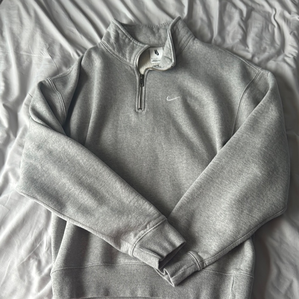 Nike Gray Zip Up Sweater Soft Knit Design